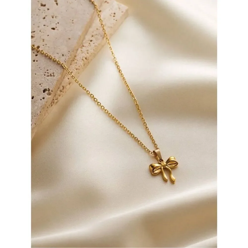 Bow Pendant Necklace #2524